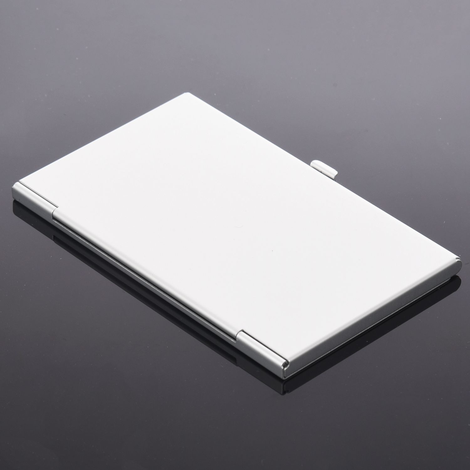 Метална кутия за карти памет MicroSD и SD